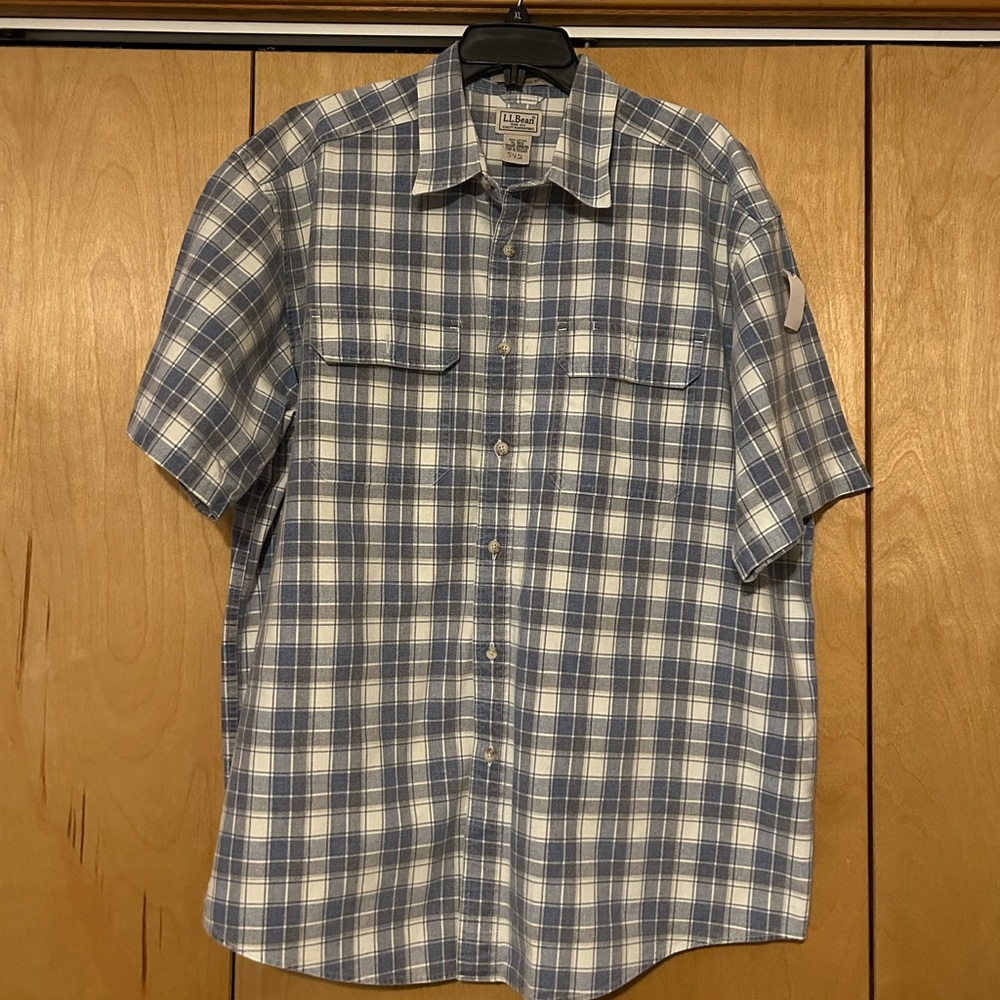 LL Bean men shirt. Size XL. Good used condition.